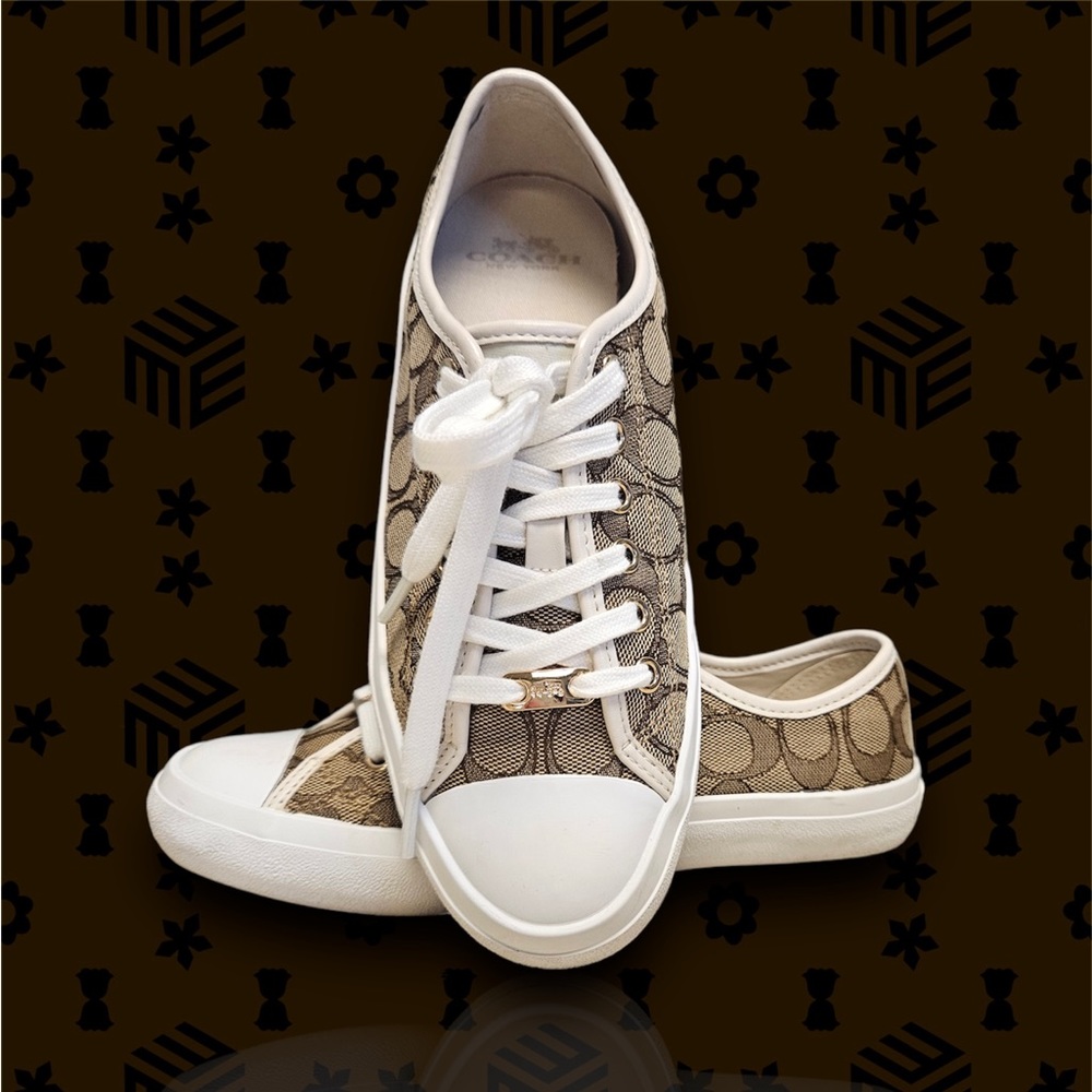 Coach khaki/chalk Empire Signature sport shoes  Sz 7.5B
